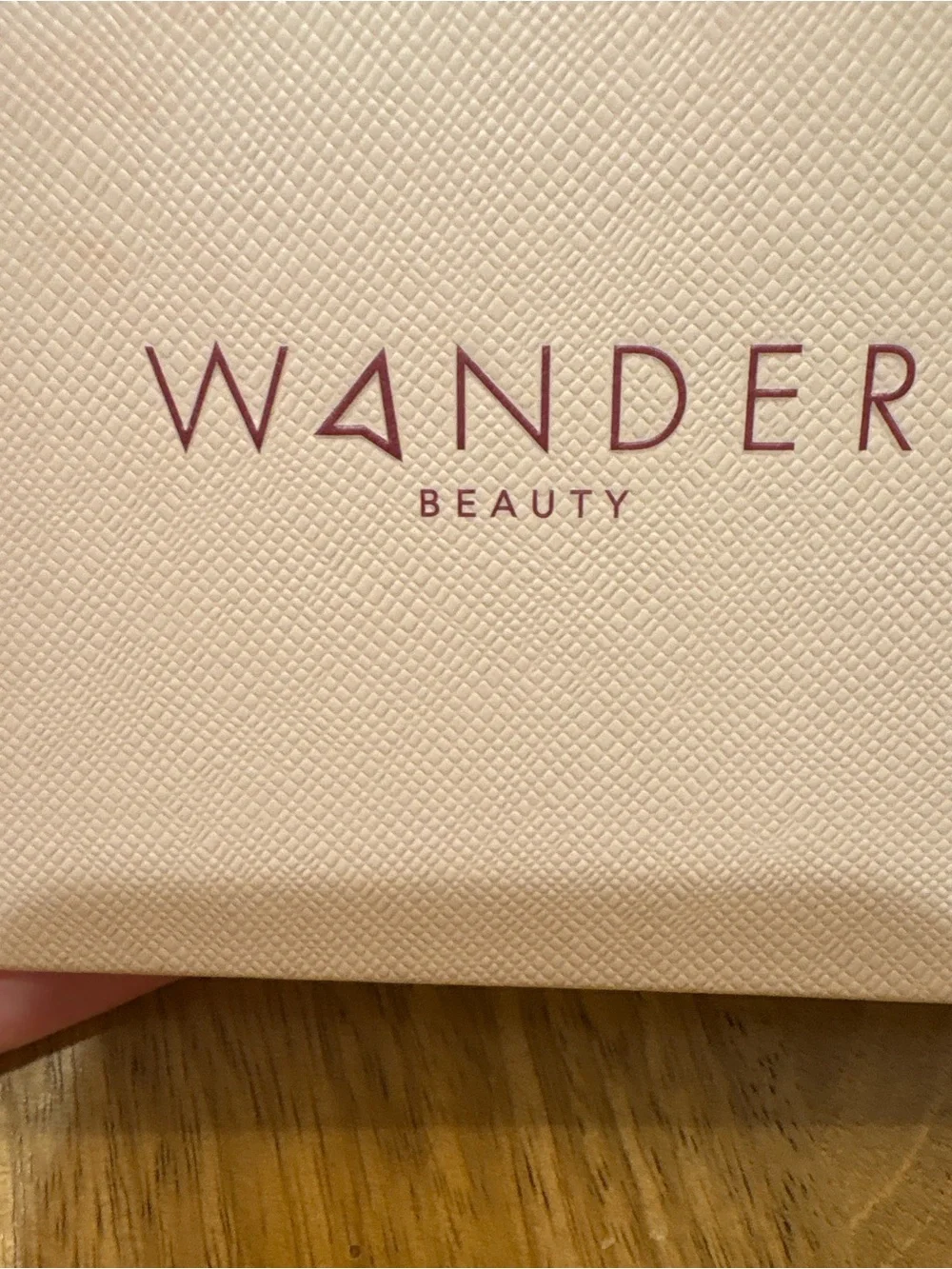 Wander Beauty Island Hops Getaway Eyeshadow Palette - Pink & Mauve Tones